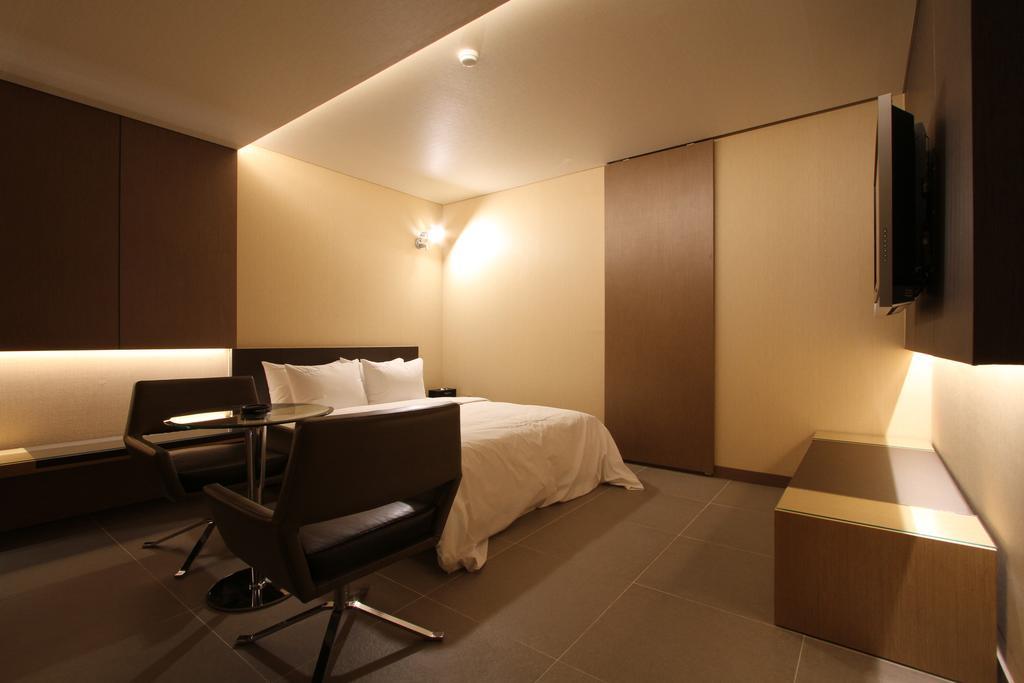 Valentine Hotel Kōyō Zimmer foto